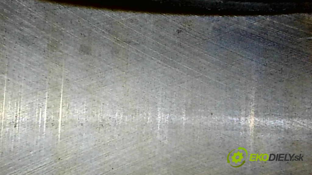 Toyota Auris I 2006-2013 1.4 VVT-I: 97KM manual 71 kW 1398 cm3 5- motor benzín: 4ZZ