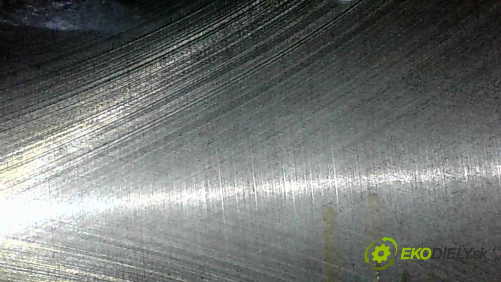 Toyota Auris I 2006-2013 1.4 VVT-I: 97KM manual 71 kW 1398 cm3 5- motor benzín: 4ZZ