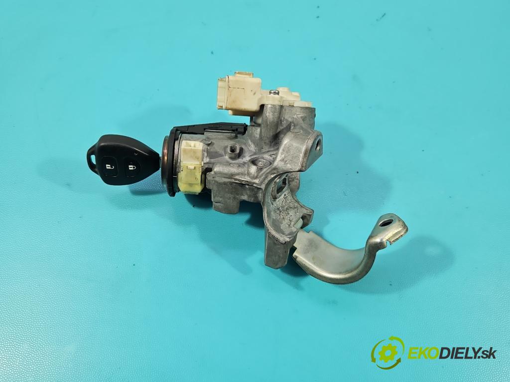 Toyota Auris I 2006-2013 1.4 VVT-I: 97KM manual 71 kW 1398 cm3 5- riadiaca jednotka motora 0261201209