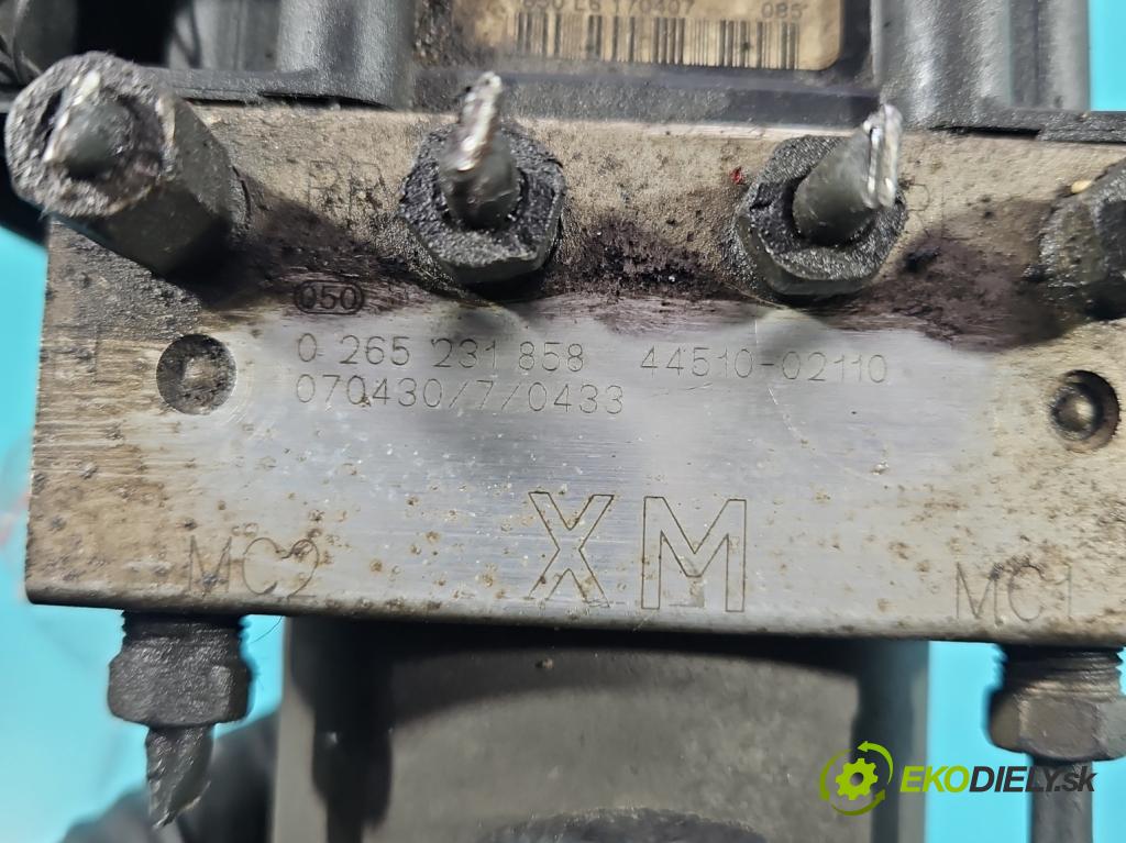 Toyota Auris I 2006-2013 1.4 VVT-I: 97KM manual 71 kW 1398 cm3 5- čerpadlo abs 0265231858 (Pumpa ABS)