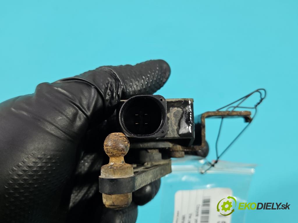 Vw Jetta V 2005-2010 2.0 tdi 140 HP manual 103 kW 1968 cm3 4- snímač nastavenia xenon 1T0907503 (Snímač)