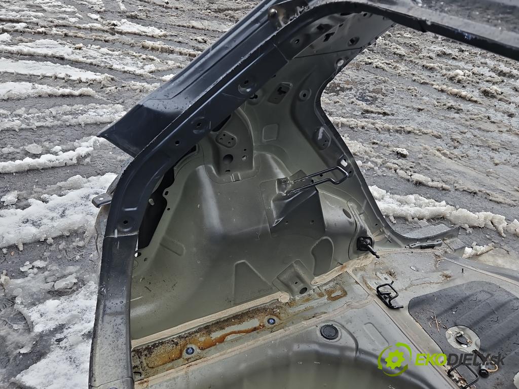 Kia Rio IV 2016-2023 1.2 16V 84KM manual 61.8 kW 1197 cm3 5- blatnik zadní levý