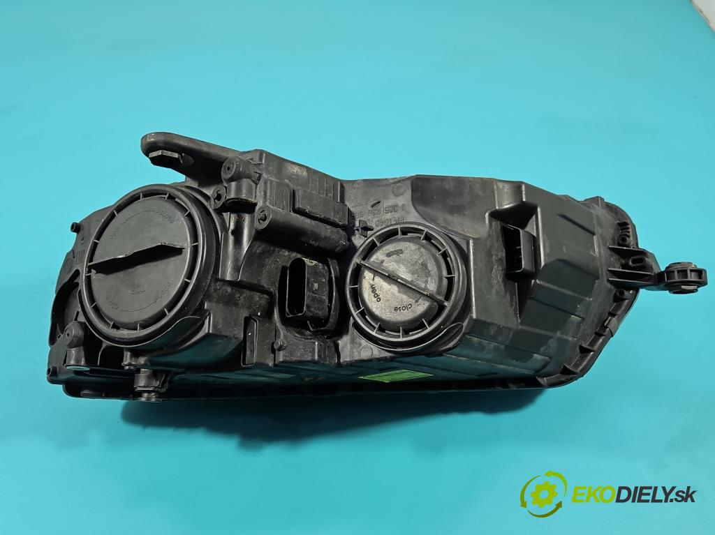 Skoda Octavia III 2013- 1.6 TDI 110 HP manual 81 kW 1598 cm3 5- Reflektor: pravý 5E1941018 (Svetlo predné pravé)