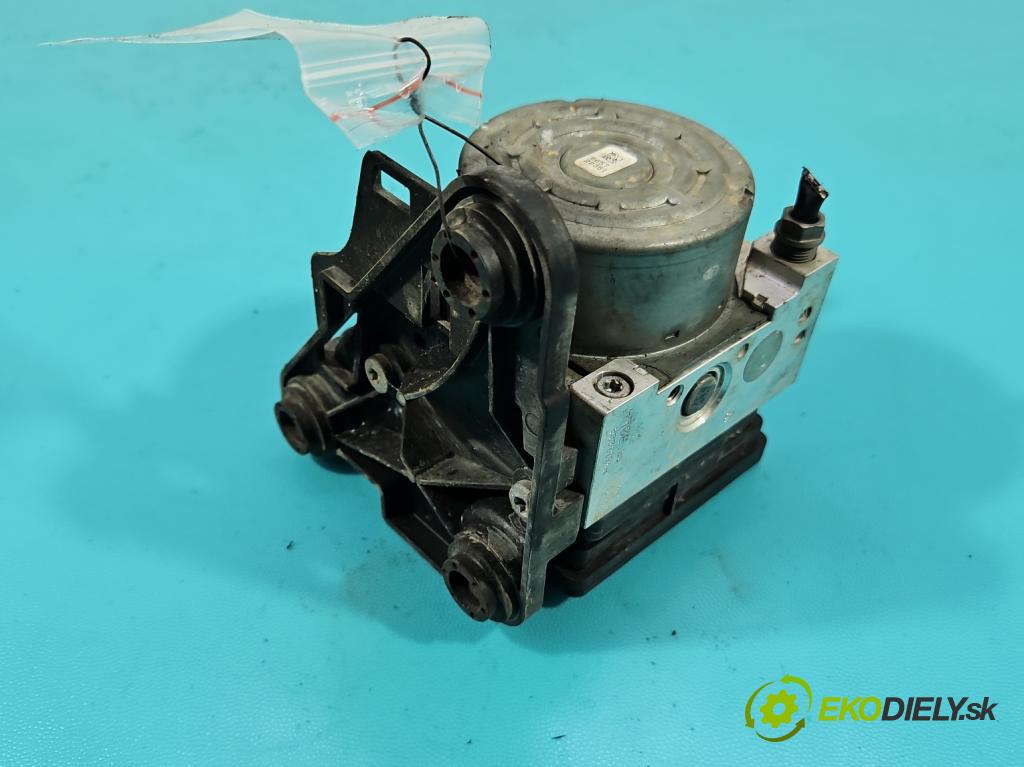 Skoda Octavia III 2013- 1.6 TDI 110 HP manual 81 kW 1598 cm3 5- čerpadlo abs 3Q0614517T (Pumpa ABS)