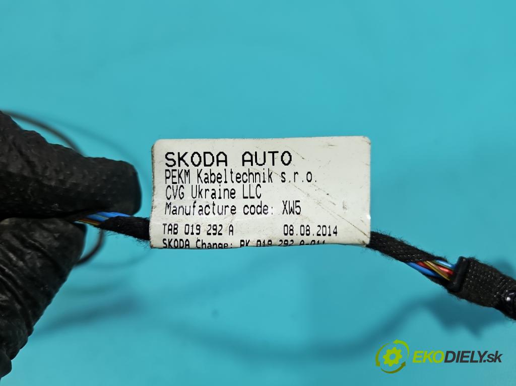 Skoda Octavia III 2013- 1.6 TDI 110 hp manual 81 kW 1598 cm3 5- snímač parkování 5Q0919275C