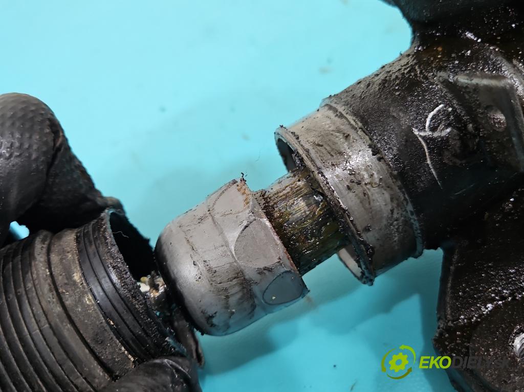 Skoda Octavia III 2013- 1.6 TDI 110 HP manual 81 kW 1598 cm3 5- Ozubené kolo: volant 5Q0909144S