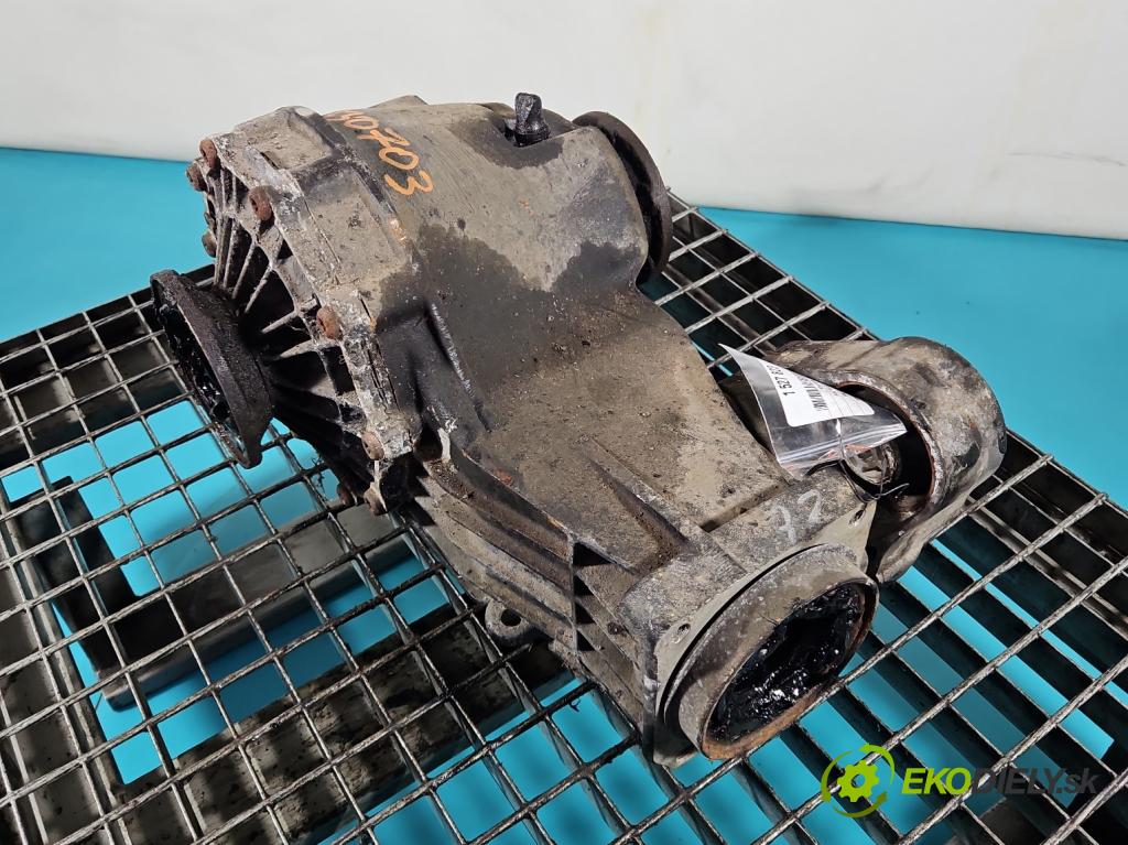 Audi A8 D2 1994-2002 4.2 V8 299KM automatic 220 kW 4172 cm3 4- Most: zadní: DNW