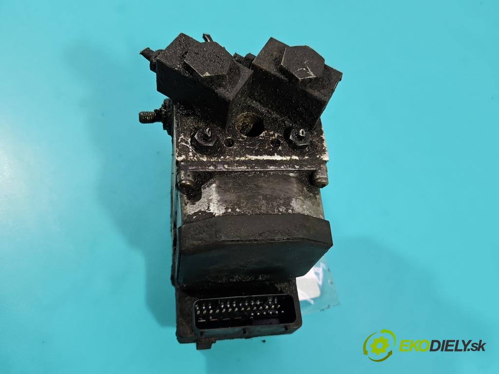 Audi A8 D2 1994-2002 4.2 V8 299KM automatic 220 kW 4172 cm3 4- čerpadlo abs 0273004134 (Pumpa ABS)