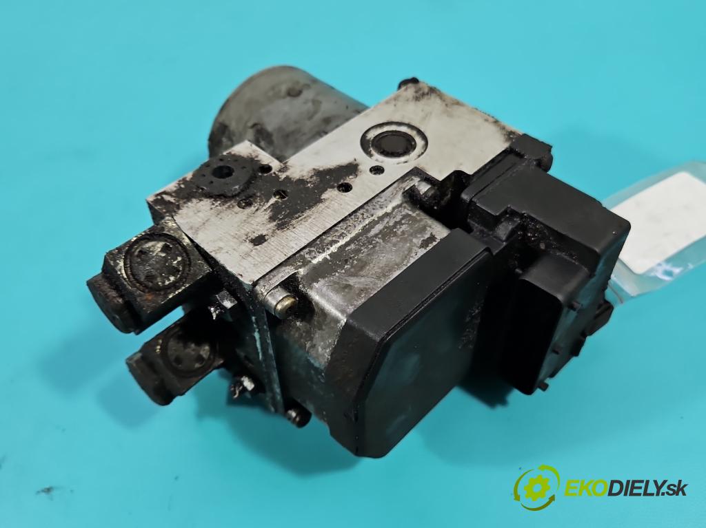 Audi A8 D2 1994-2002 4.2 V8 299KM automatic 220 kW 4172 cm3 4- čerpadlo abs 0273004134 (Pumpa ABS)