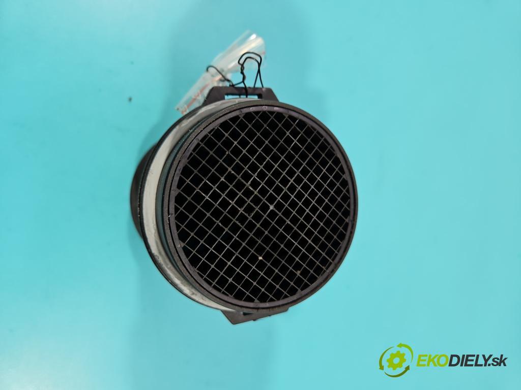 Audi A8 D2 1994-2002 4.2 V8 299KM automatic 220 kW 4172 cm3 4- průtokoměr: 0280217804 (Váha vzduchu)