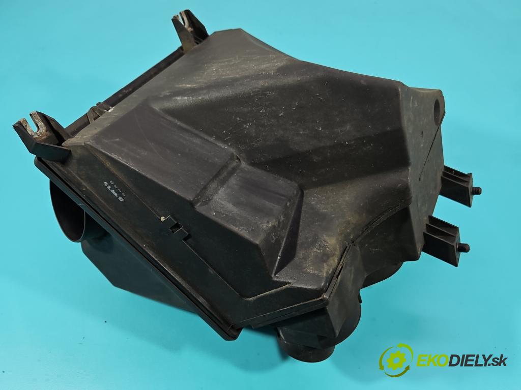 Audi A8 D2 1994-2002 4.2 V8 299KM automatic 220 kW 4172 cm3 4- obal filtra vzduchu 077133837F (Obal vzduchového filtra)