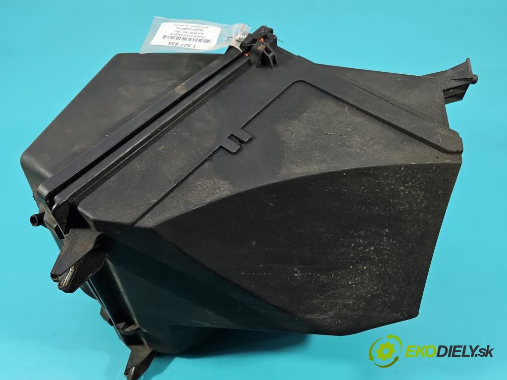 Audi A8 D2 1994-2002 4.2 V8 299KM automatic 220 kW 4172 cm3 4- obal filtra vzduchu 077133837F (Obal vzduchového filtra)