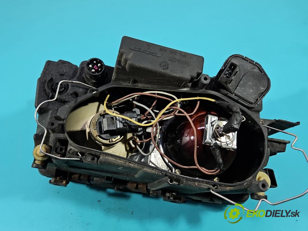 Audi A8 D2 1994-2002 4.2 V8 299KM automatic 220 kW 4172 cm3 4- světlo levý 4D0941003L (Klika dveří ostatní)