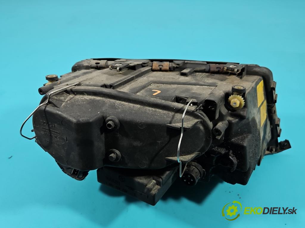 Audi A8 D2 1994-2002 4.2 V8 299KM automatic 220 kW 4172 cm3 4- světlo levý 4D0941003L (Klika dveří ostatní)