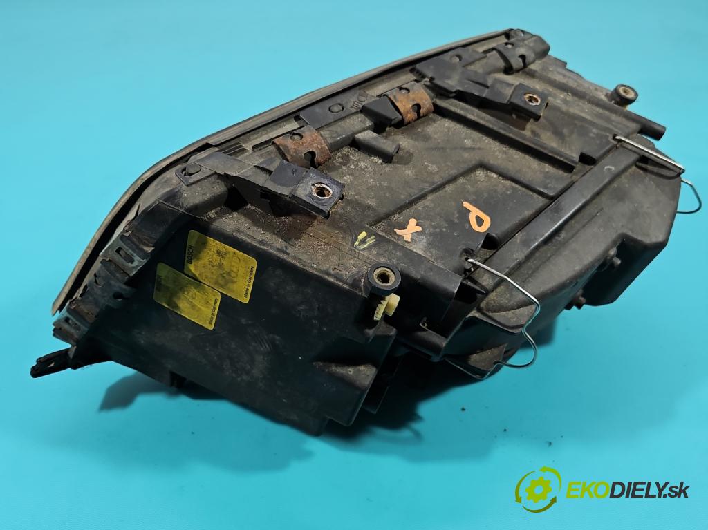 Audi A8 D2 1994-2002 4.2 V8 299KM automatic 220 kW 4172 cm3 4- světlo pravý 4D0941004L (Pravé přední světlo)