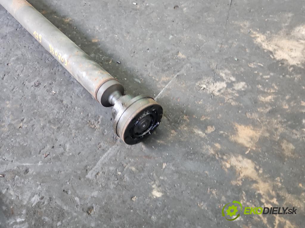 Audi A8 D2 1994-2002 4.2 V8 299KM automatic 220 kW 4172 cm3 4- Hřídel: zadné  (Kardaňový hriadeľ)