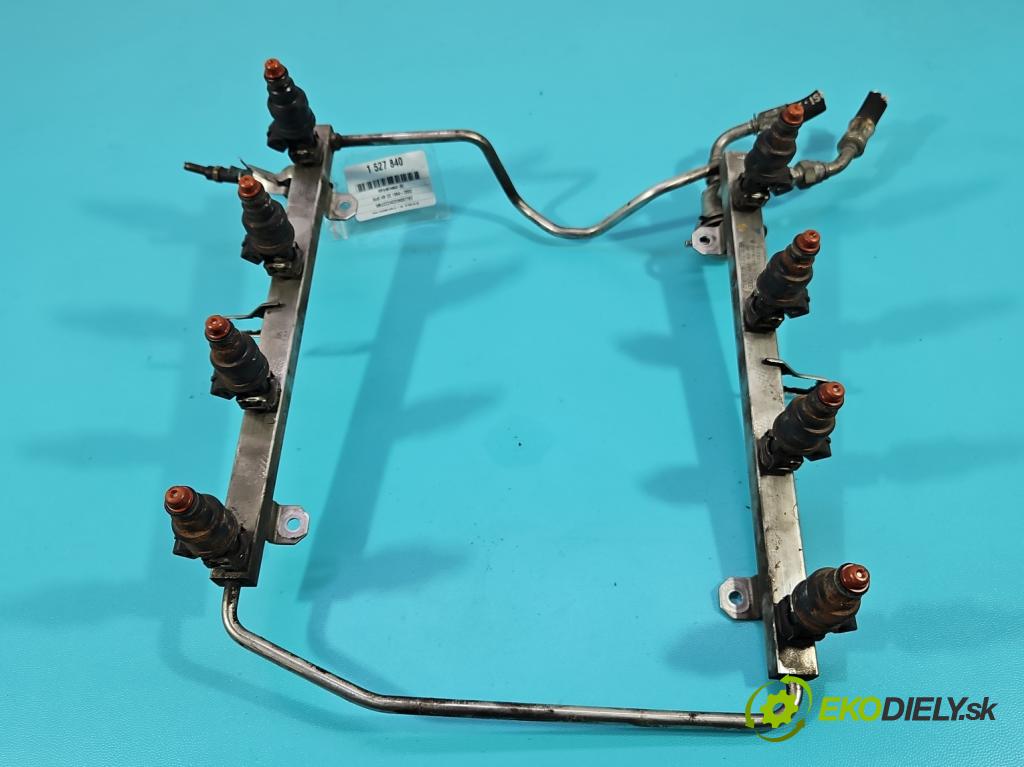 Audi A8 D2 1994-2002 4.2 V8 299KM automatic 220 kW 4172 cm3 4- vstrek 0280150441 (Vstrekovač paliva)