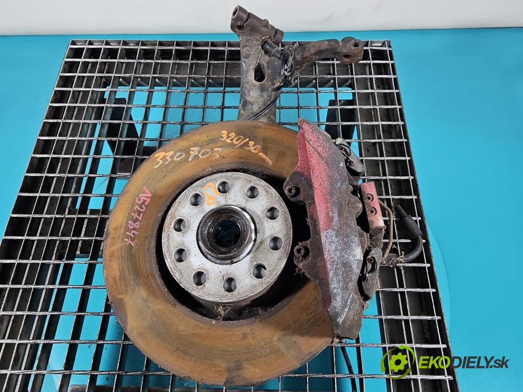 Audi A8 D2 1994-2002 4.2 V8 299KM automatic 220 kW 4172 cm3 4- náboj levé  (Náboj kola)