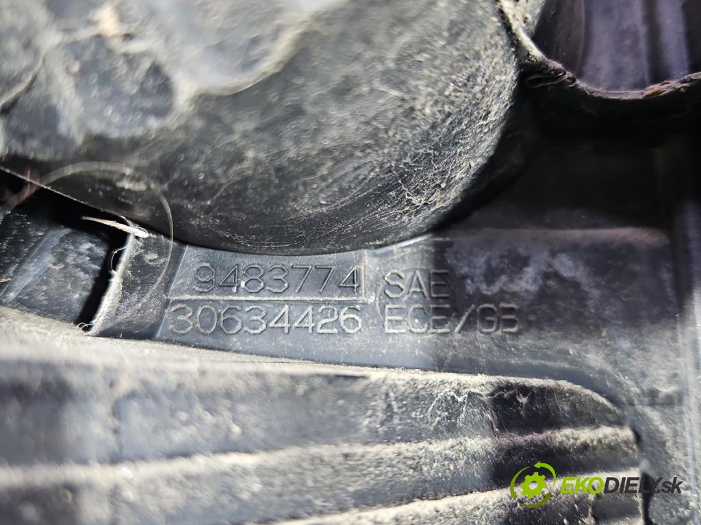 Volvo XC90 I 2002-2014 2.9 T6 272 HP automatic 200 kW 2922 cm3 5- svetlo / reflektor zadné pravé 30634426 (Kľučka dverí ostatné)