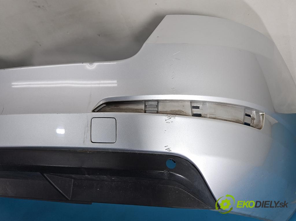 Skoda Octavia III 2013- 1.6 TDI 110 HP manual 81 kW 1598 cm3 5- nárazník zadné  (Kľučka dverí ostatné)