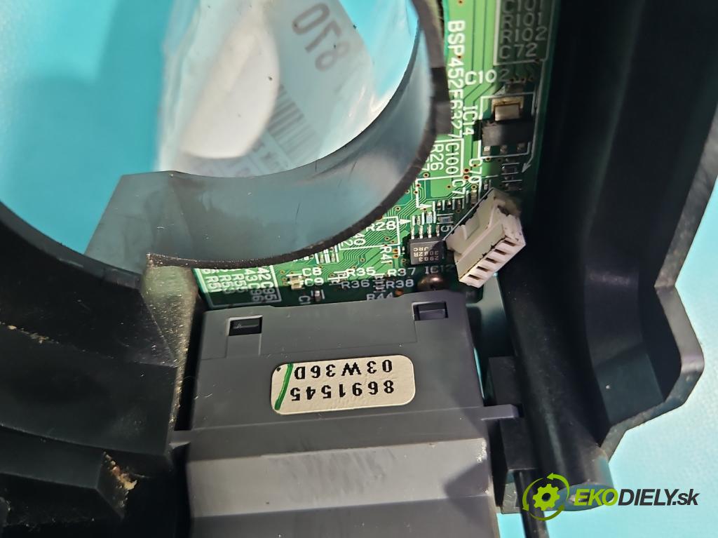 Volvo XC90 I 2002-2014 2.9 T6 272 HP automatic 200 kW 2922 cm3 5- prepínač komplex: 30658614 (Prepínacie páčky pod volantom)