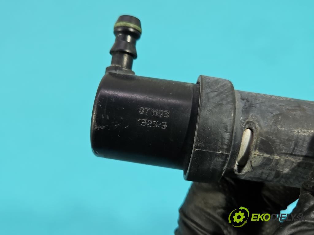 Volvo XC90 I 2002-2014 2.9 T6 272 HP automatic 200 kW 2922 cm3 5- ostrekovač reflektor: ľavý  (Motorček ostrekovačov)