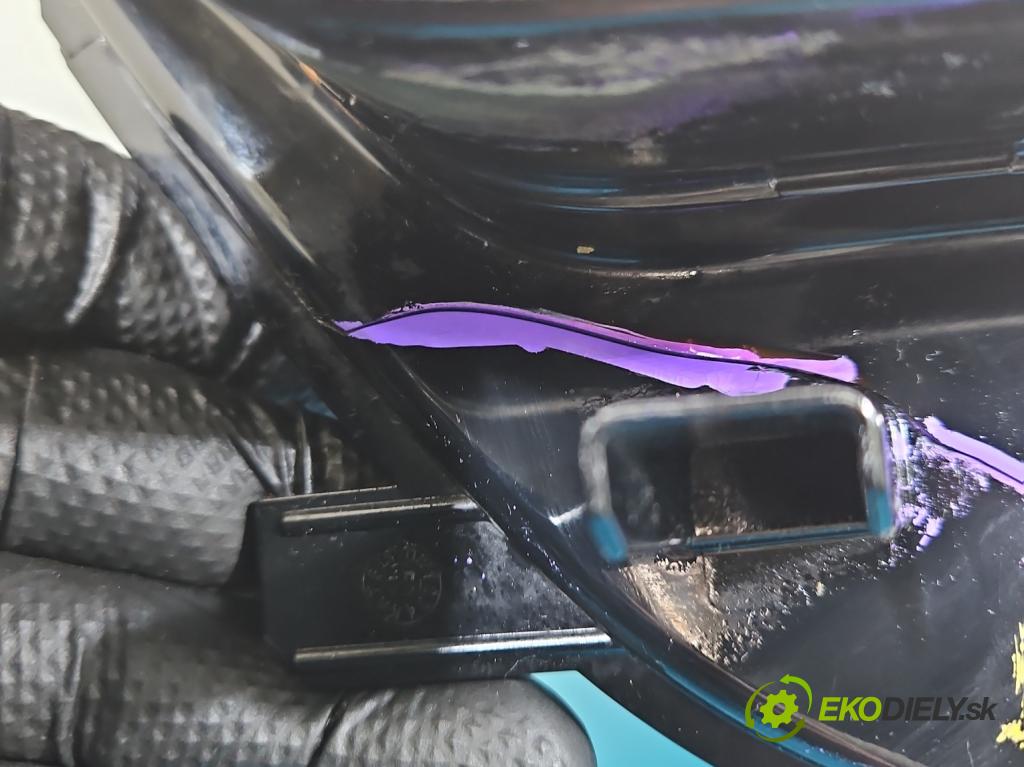 Audi A6 C7 2011-2018 3.0 TDI 204 hp automatic 150 kW 2967 cm3 5- světlo levý 4G0941033 (Klika dveří ostatní)