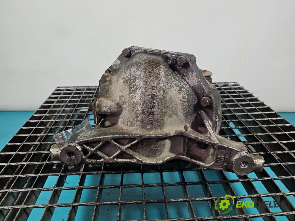 Volvo XC90 I 2002-2014 2.9 T6 272 HP automatic 200 kW 2922 cm3 5- Most: zadní: P8653553