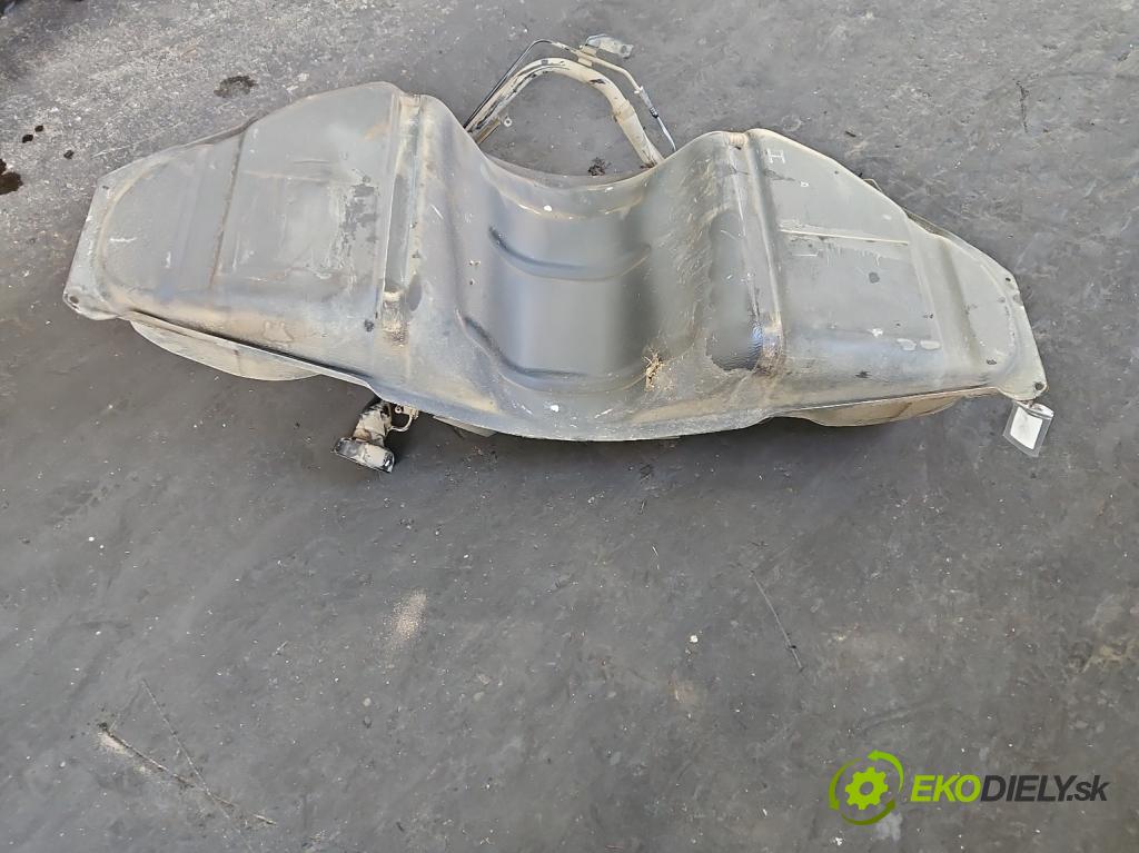 Infiniti QX50 2013-2015 3.7 V6 320KM automatic 235 kW 3696 cm3 5- Nádrž: palivo  (Palivová nádrž)