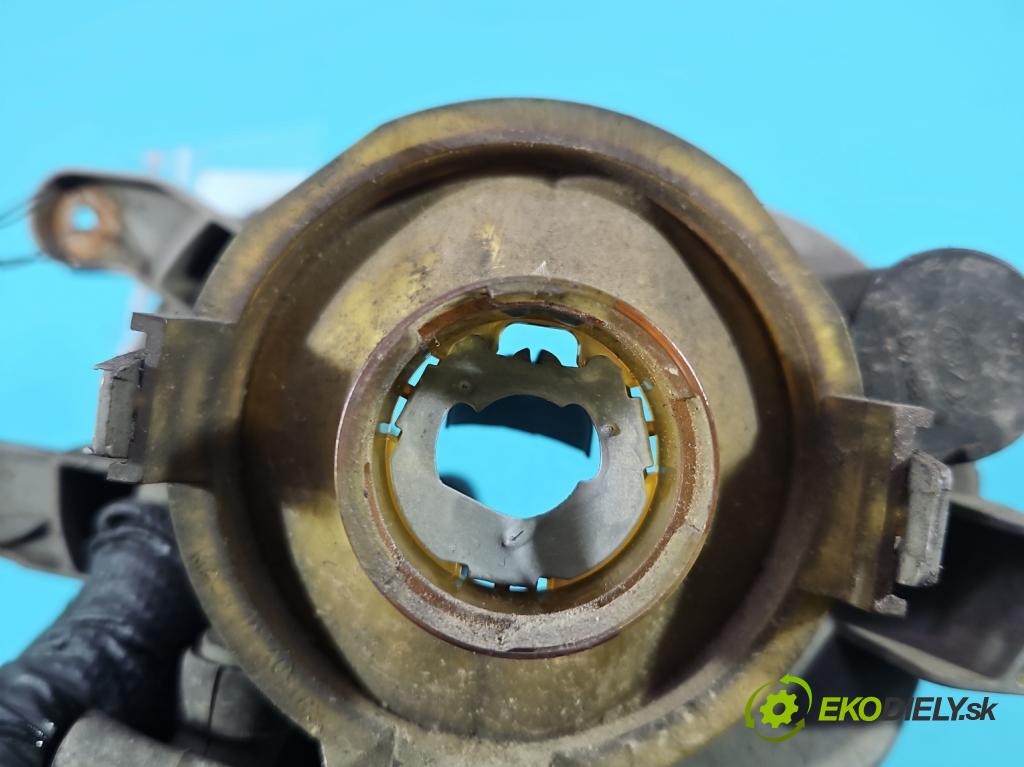Volvo XC90 I 2002-2014 2.9 T6 272 HP automatic 200 kW 2922 cm3 5- Halogen pravý 8693796 (Kľučka dverí ostatné)