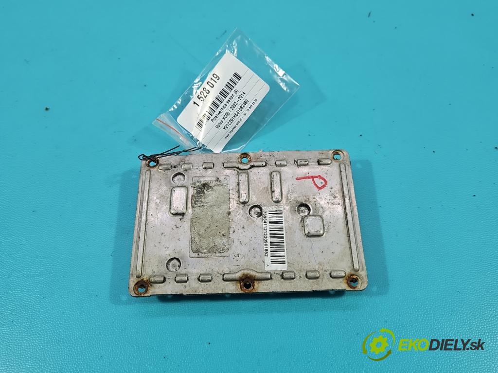 Volvo XC90 I 2002-2014 2.9 T6 272 HP automatic 200 kW 2922 cm3 5- střídač: xenon 73160087J (Riadiaca jednotka xenónu)