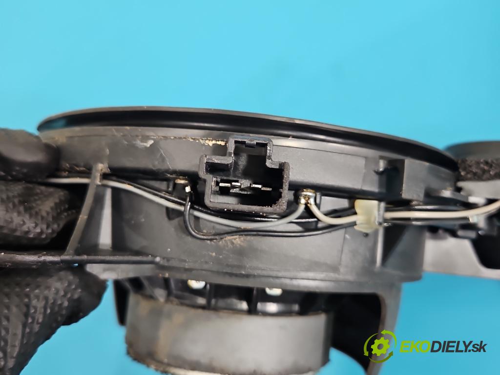Volvo XC90 I 2002-2014 2.9 T6 272 HP automatic 200 kW 2922 cm3 5- reproduktory komplet 30657757