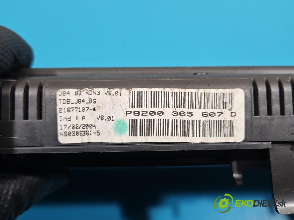 Renault Scenic II 2003-2009 1.9 DCI 116 HP manual 85 kW 1870 cm3 5- prístrojovka/ budíky P8200365607D (Prístrojová doska)