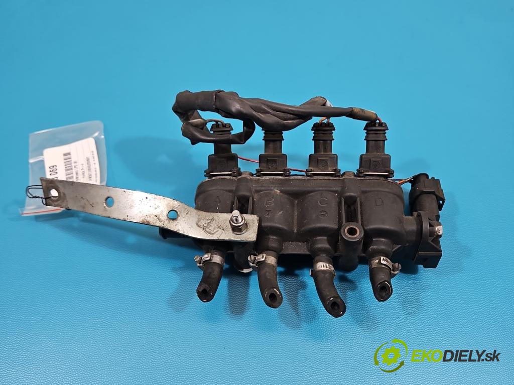 Honda Fr-v 1.7 16V 125 HP manual 92 kW 1668 cm3 5- vstrek LPG MED NIEBIESKI