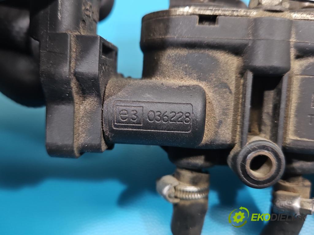 Honda Fr-v 1.7 16V 125 HP manual 92 kW 1668 cm3 5- vstrek LPG MED NIEBIESKI