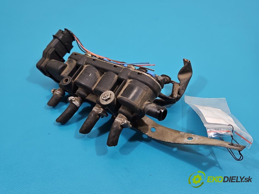 Honda Fr-v 1.7 16V 125 HP manual 92 kW 1668 cm3 5- vstrek LPG MED NIEBIESKI