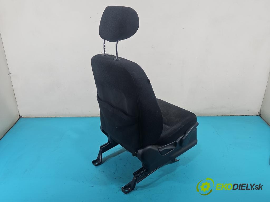 Honda Fr-v 2.2 i-CTDi 140 HP manual 103 kW 2204 cm3 5- Sedačka pravý  (Sedadlo)