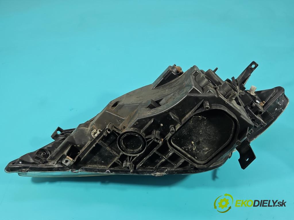 Honda Fr-v 2.2 i-CTDi 140 hp manual 103 kW 2204 cm3 5- světlo pravý  (Pravé přední světlo)