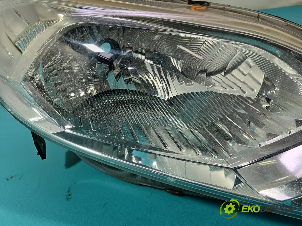 Honda Fr-v 2.2 i-CTDi 140 hp manual 103 kW 2204 cm3 5- světlo pravý  (Pravé přední světlo)