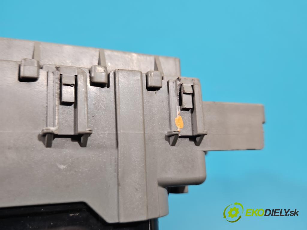 Honda Fr-v 2.2 i-CTDi 140 HP manual 103 kW 2204 cm3 5- skrinka poistka G1109230 (Poistková skrinka)