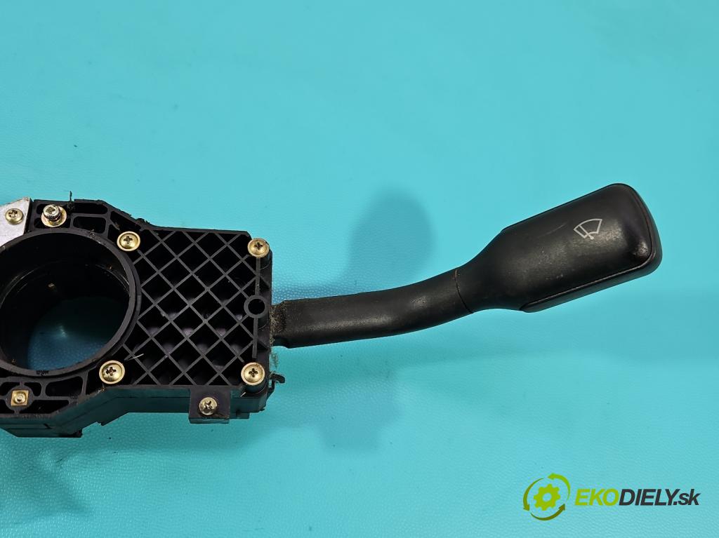 Audi A4 B5 1994-2001 1.9 tdi 90 HP manual 66 kW 1896 cm3 4- prepínač komplex: 4D0953513 (Prepínacie páčky pod volantom)