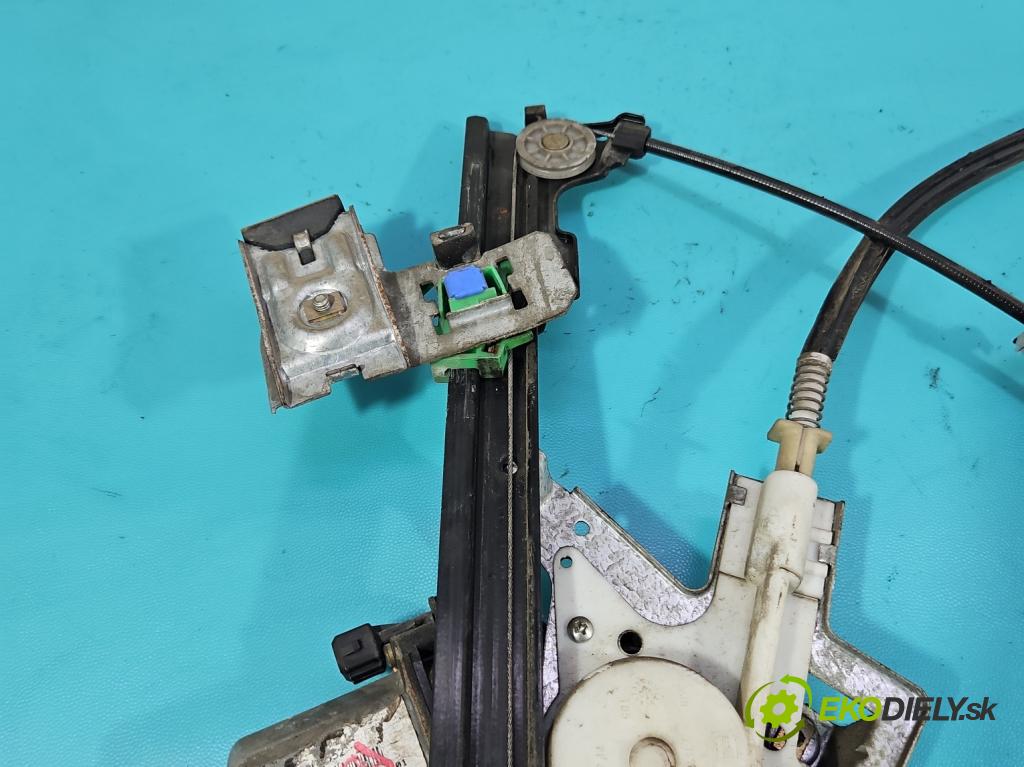 Seat Cordoba I 1993-2002 1.6 MNOHO: 75 HP manual 55 kW 1598 cm3 4- mechanizmus okna predné ľavý
