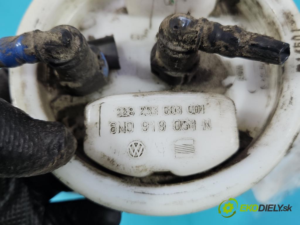 Seat Cordoba I 1993-2002 1.6 MNOHO: 75 hp manual 55 kW 1598 cm3 4- čerpadlo paliva 6N0919051N