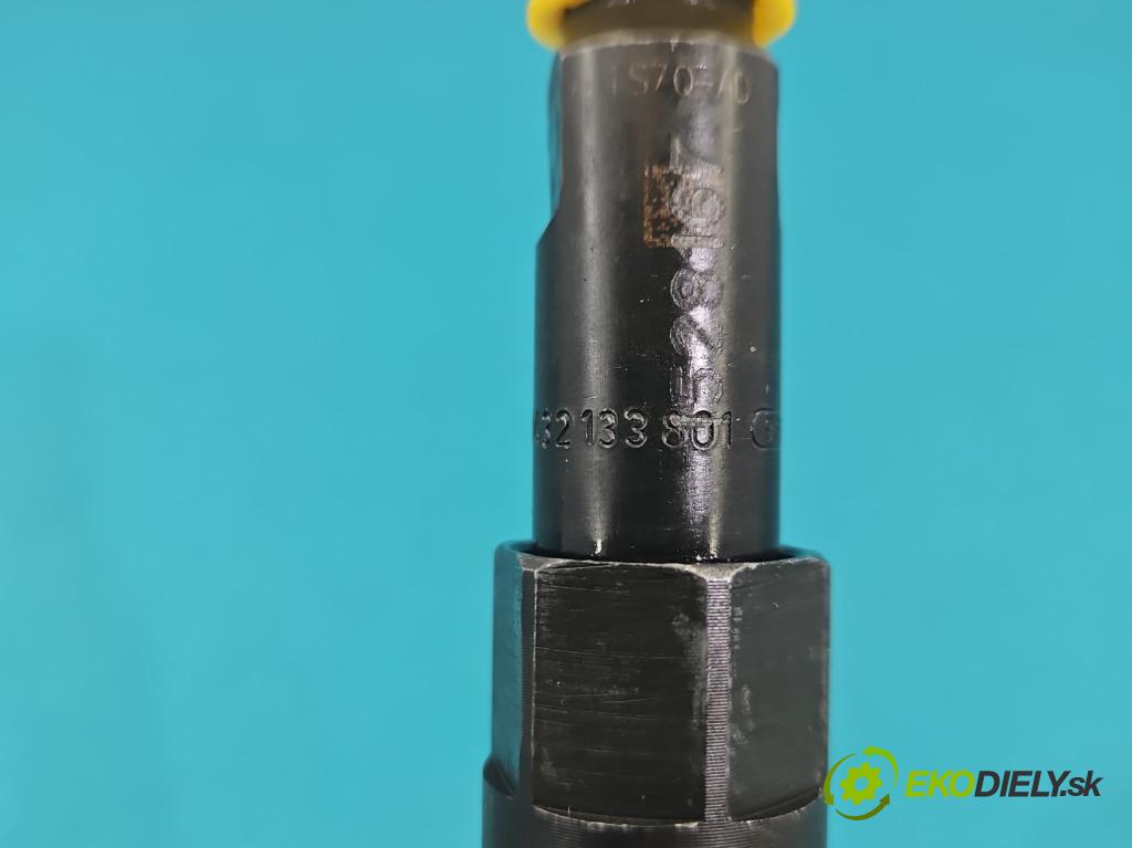 Ford Mondeo Mk3 2000-2007 2.0 tddi 116 hp manual 85 kW 1998 cm3 5- vstřikovač 0432133801 (Vstřikovač paliva)