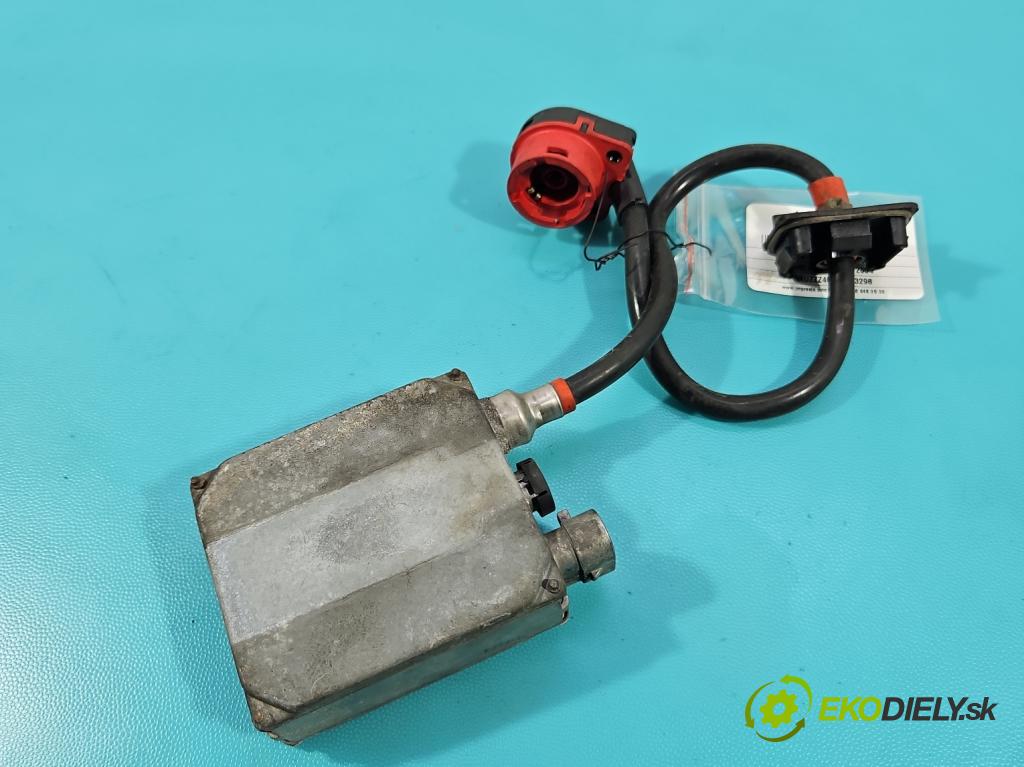 Audi A6 C5 1997-2004 1.8 T 150 HP manual 110 kW 1781 cm3 5- střídač: xenon 5DV007760-15 (Riadiaca jednotka xenónu)