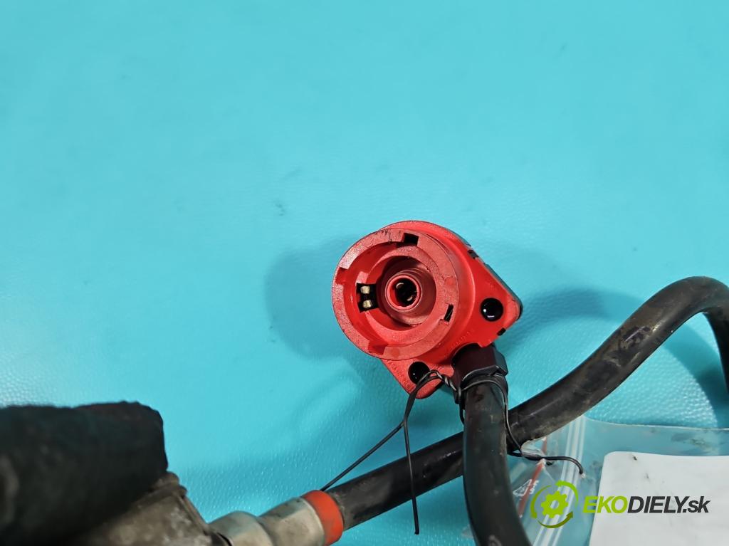 Audi A6 C5 1997-2004 1.8 T 150 HP manual 110 kW 1781 cm3 5- střídač: xenon 5DV007760-15 (Riadiaca jednotka xenónu)