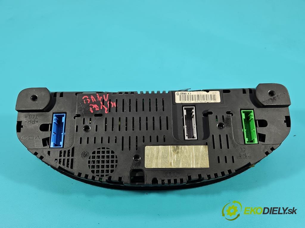 Audi A6 C5 1997-2004 1.8 T 150 HP manual 110 kW 1781 cm3 5- prístrojovka/ budíky 4B0920933J (Prístrojová doska)