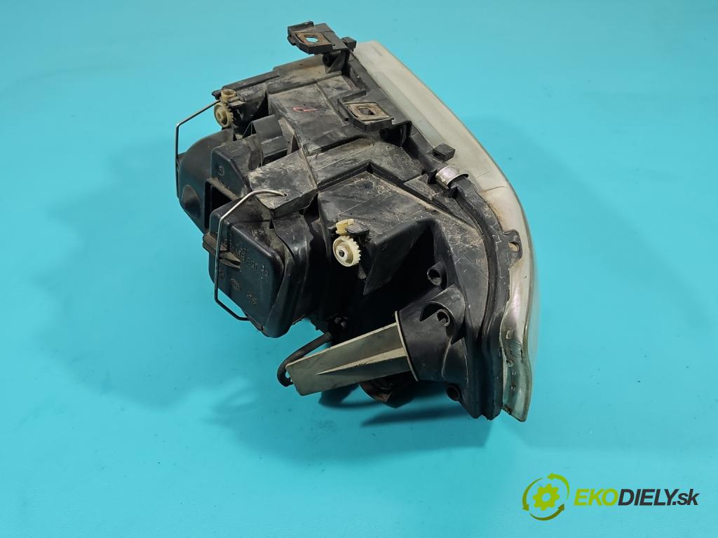 Audi A6 C5 1997-2004 1.8 T 150 hp manual 110 kW 1781 cm3 5- světlo pravý  (Pravé přední světlo)