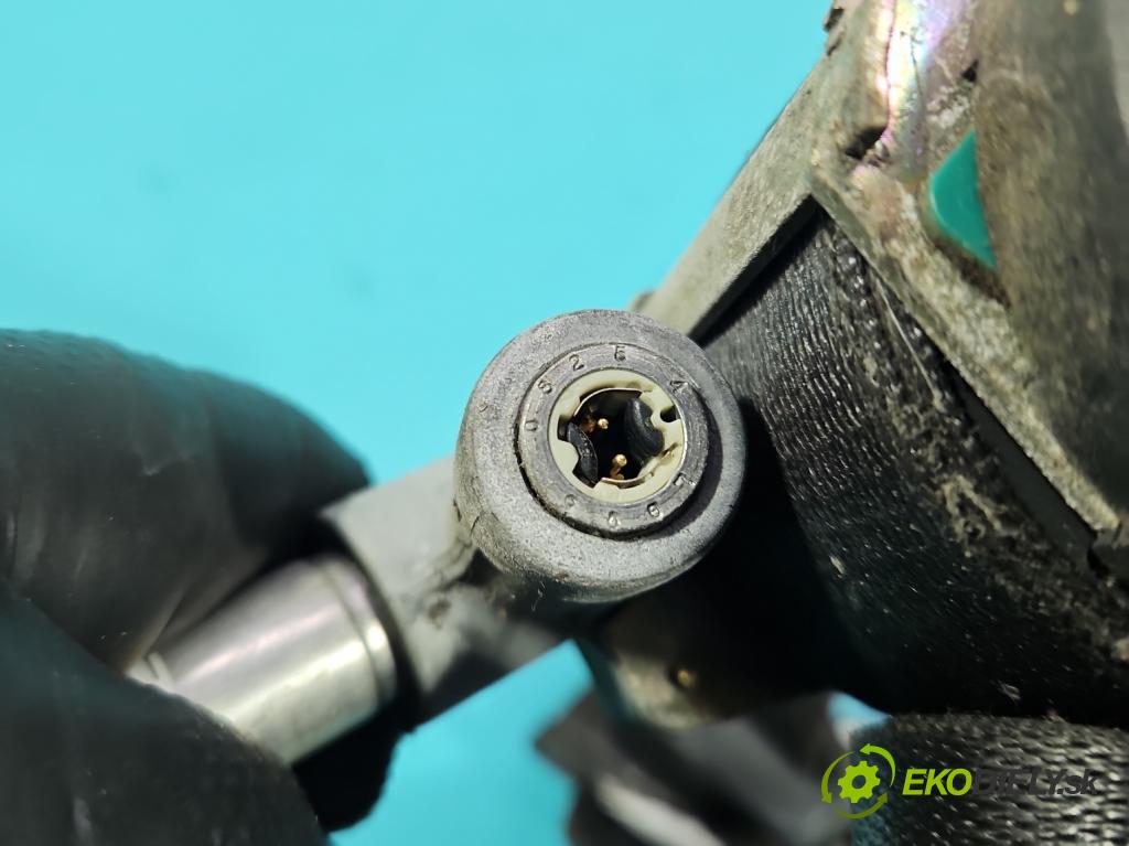 Mercedes Sprinter I 1995-2006 2.7 CDI 156 HP automatic 115 kW 2685 cm3 5- pas bezpečnosť: predné ľavý 0028607885