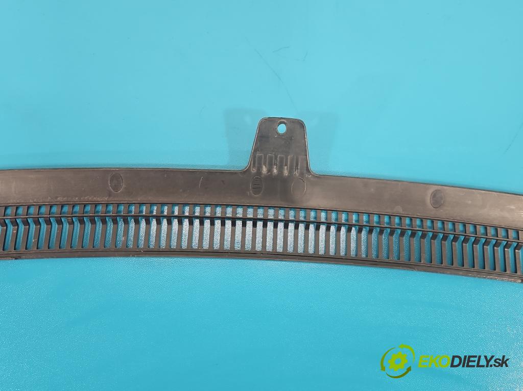 Fiat Freemont 2.0 JTD 170 HP automatic 125 kW 1956 cm3 5- torpédo 05178502AFA (Torpédo (plast pod čelným sklom))